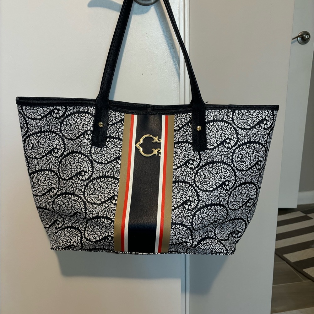 C. Wonder Navy Blue and White Tote Bag paisley nice